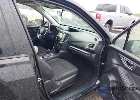 2022 Subaru Forester Premium z USA, uszkodzony, nr VIN JF2SKADC8NH487424